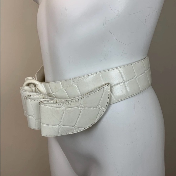 Roberto Dalpra Cream Croc Genuine Leather Bow Belt-Sz 32 main image 16